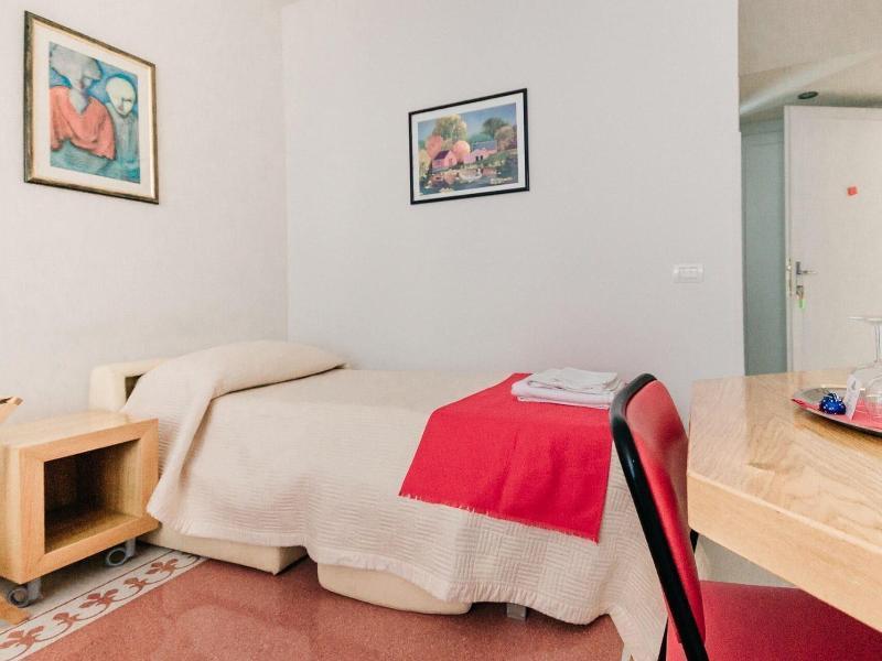 Bed and Breakfast Adriano Augusto Rzym Zewnętrze zdjęcie